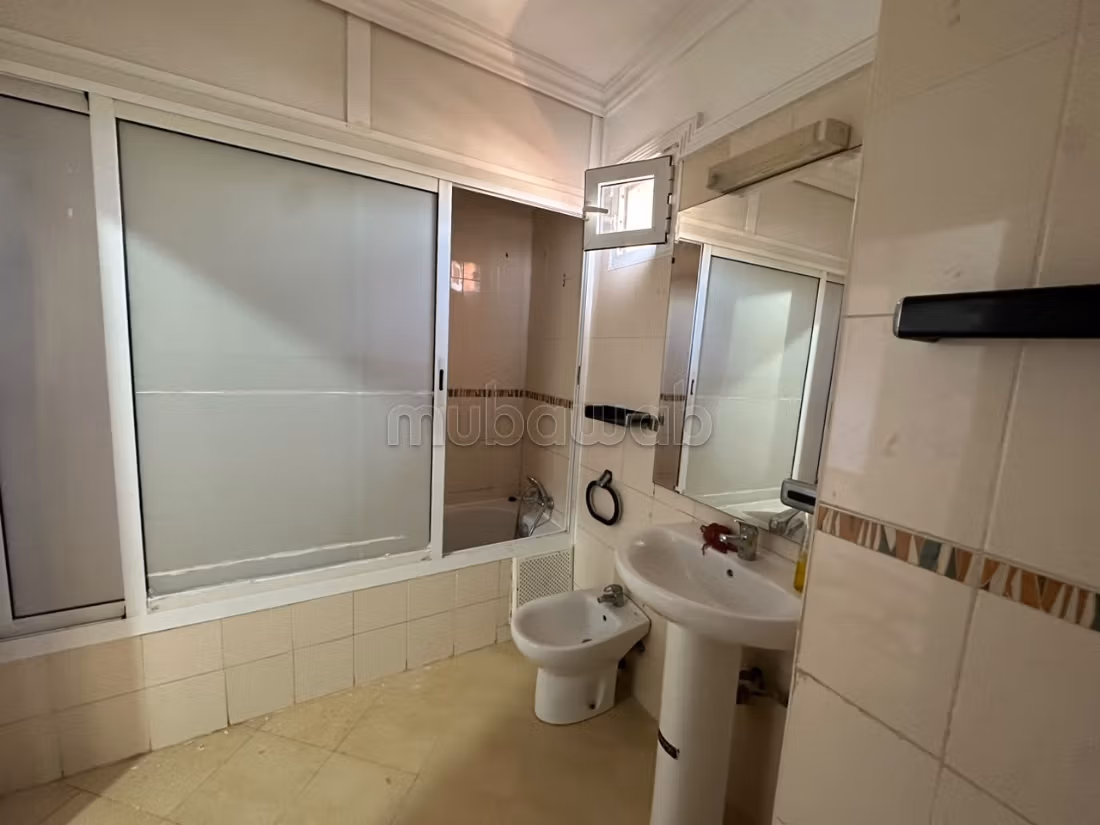 FOR RENT – Empty apartment in Rouidate