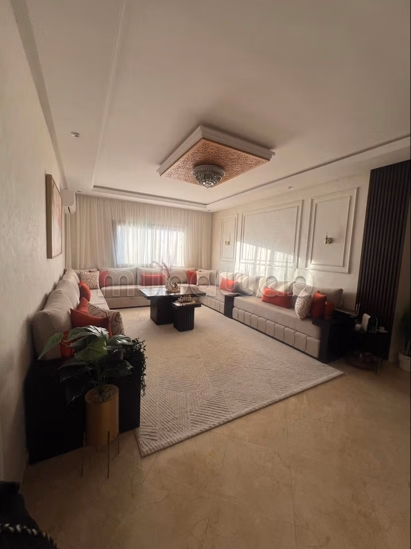 Appartement a vendre 91m avec piscine — 2