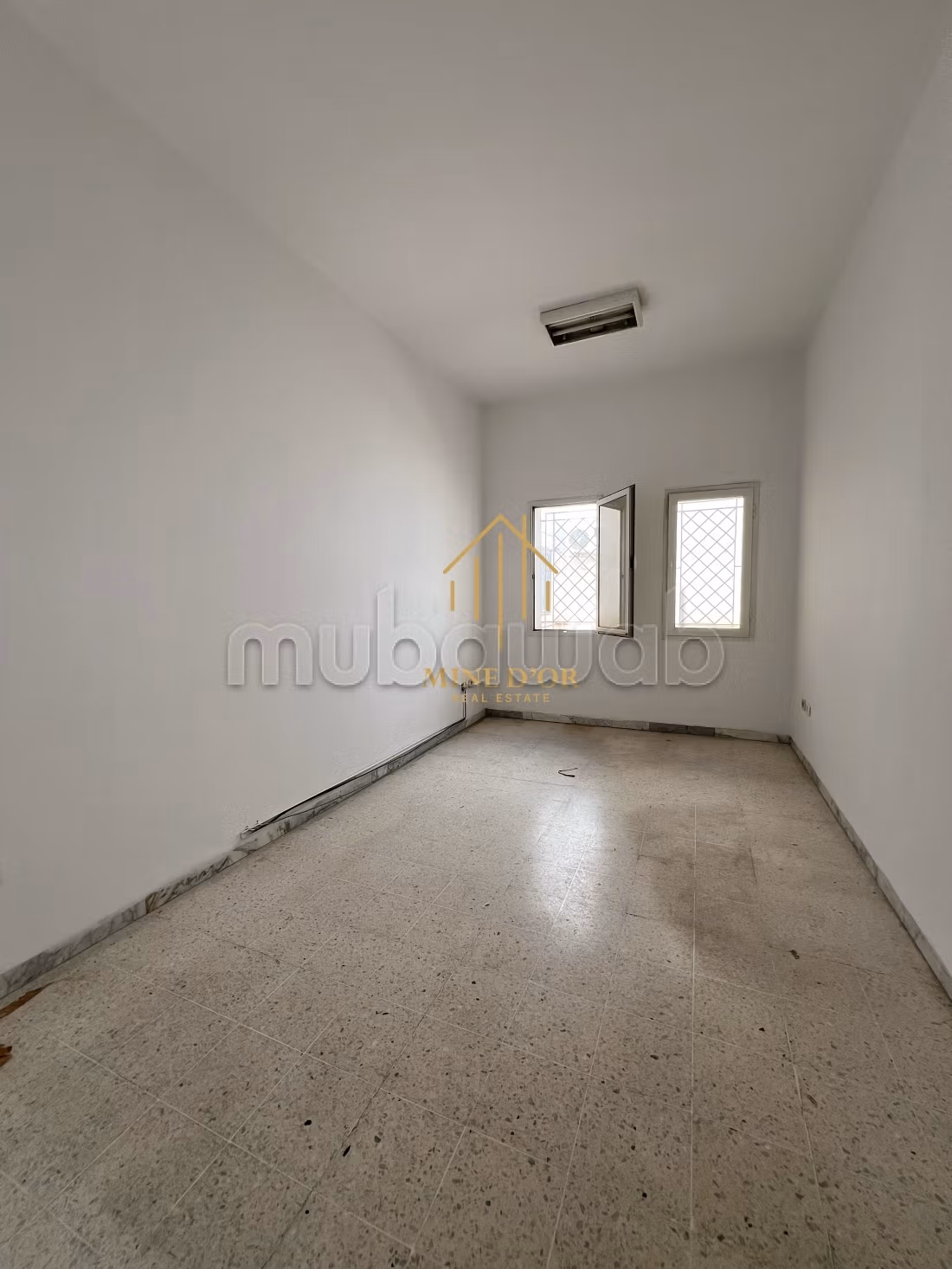 Affitto di ufficio 175 m² a Charguia 1