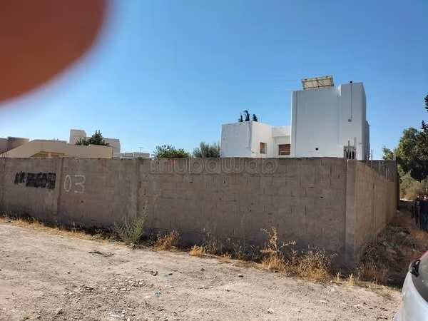 Terreno edificabile di 400 m² angolare