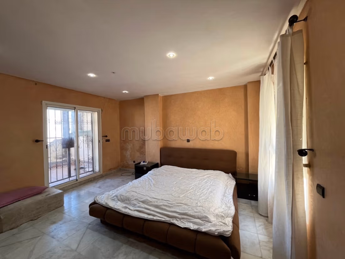 Appartement lumineux à la vente — 3