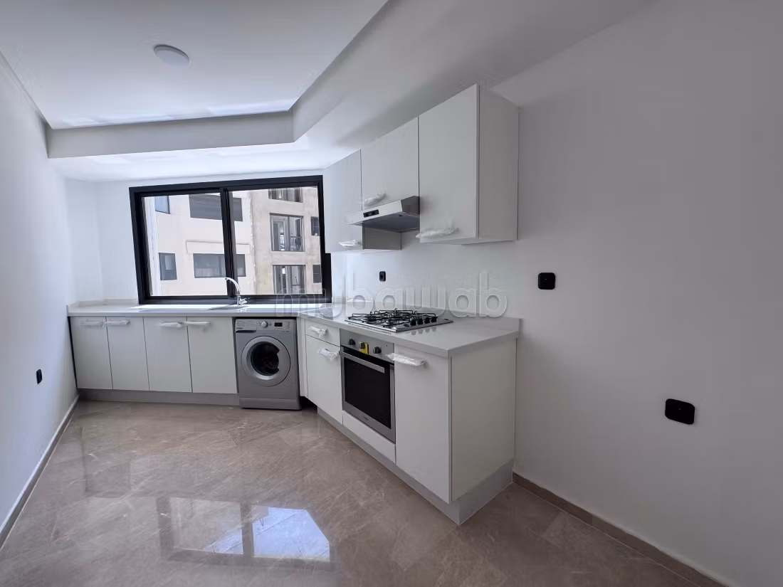 Très bel appartement en location à Riyad.
2 chambres.
Concierge et climatisation — 5