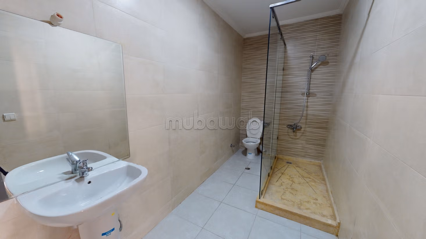 Appartement à louer – Place Toro,
Tanger — 4