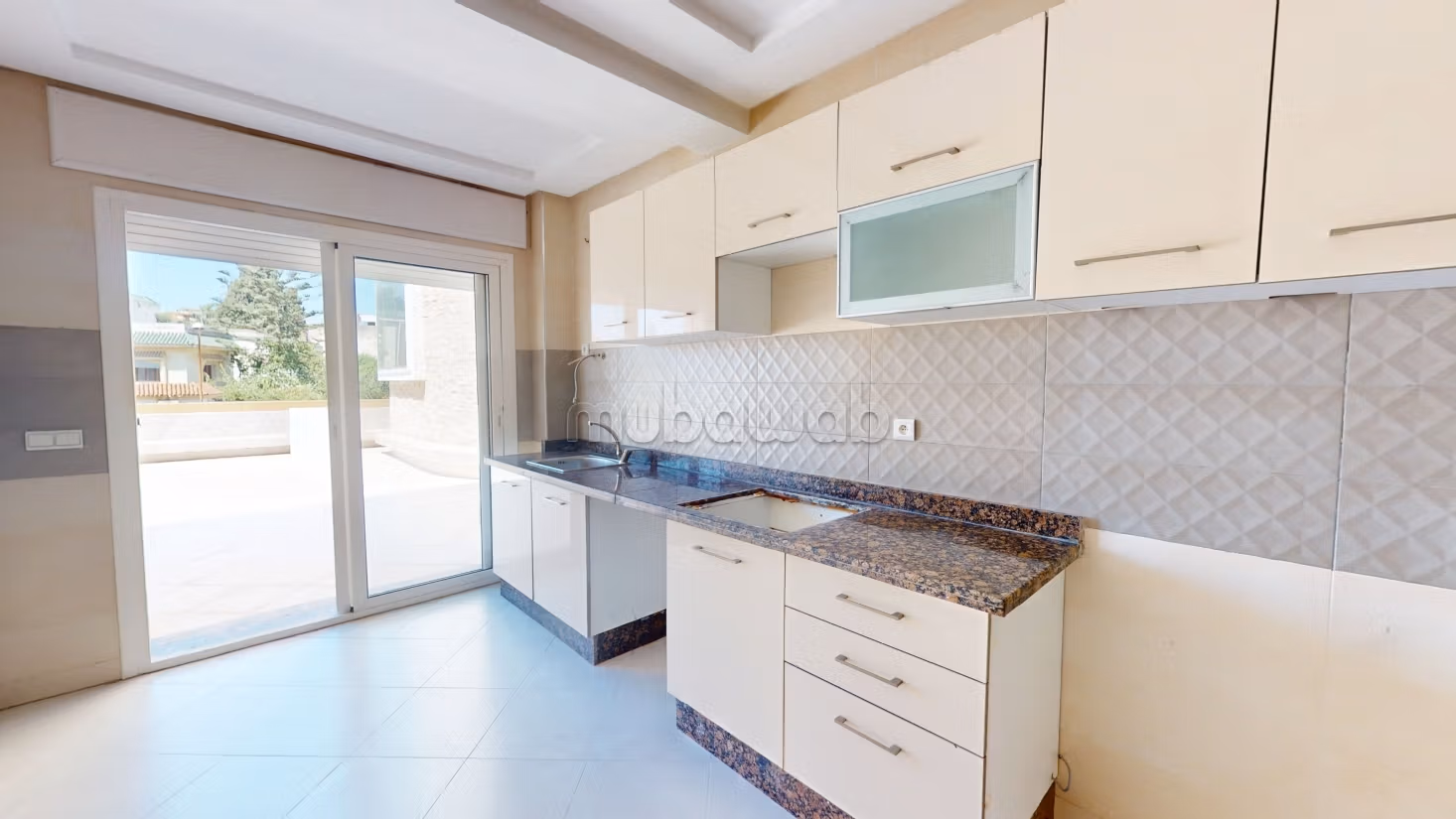 Appartement à louer – Place Toro,
Tanger — 6
