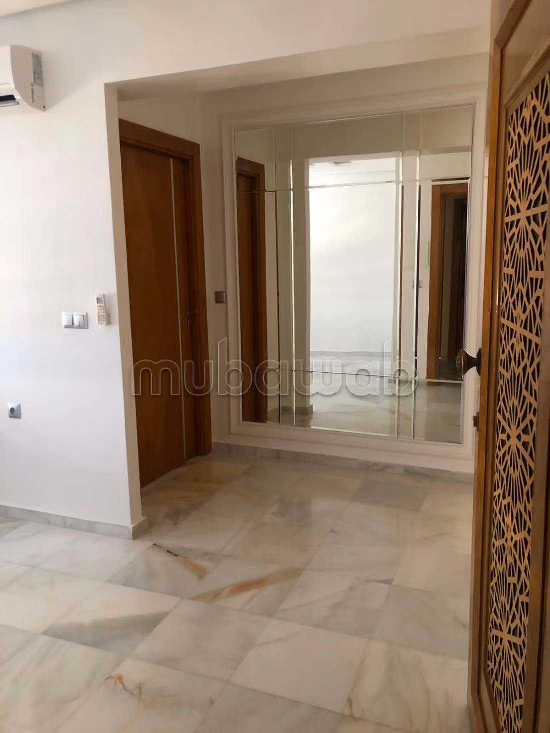 Affitto stagionale a Bella Vista. Superficie totale 136 m². Con ascensore e terrazza