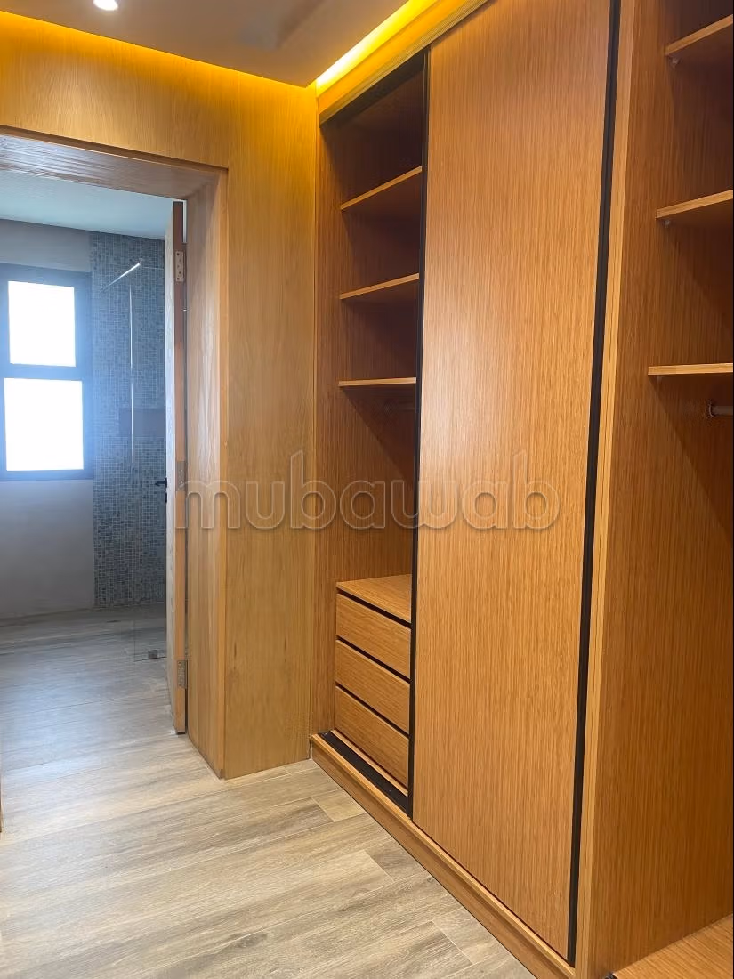 Contemporary Luxe Villa – Amelkis 3