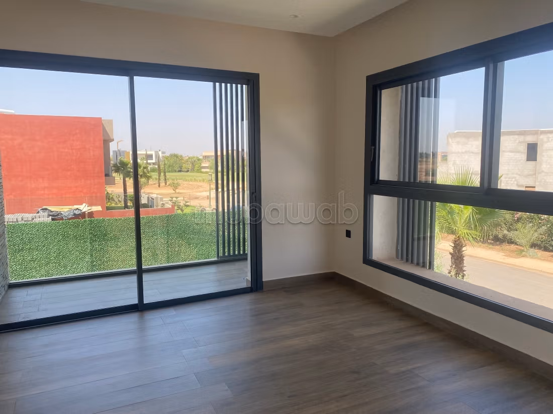 Contemporary Luxe Villa – Amelkis 3