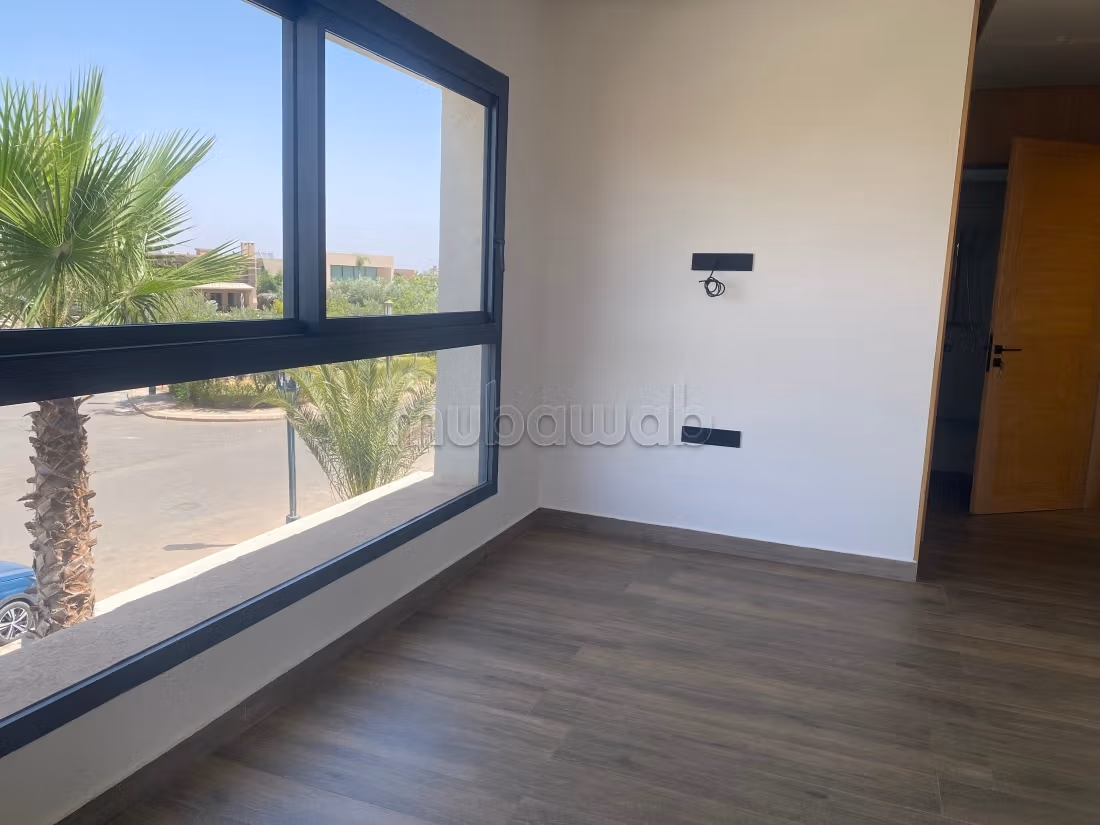 Contemporary Luxe Villa – Amelkis 3