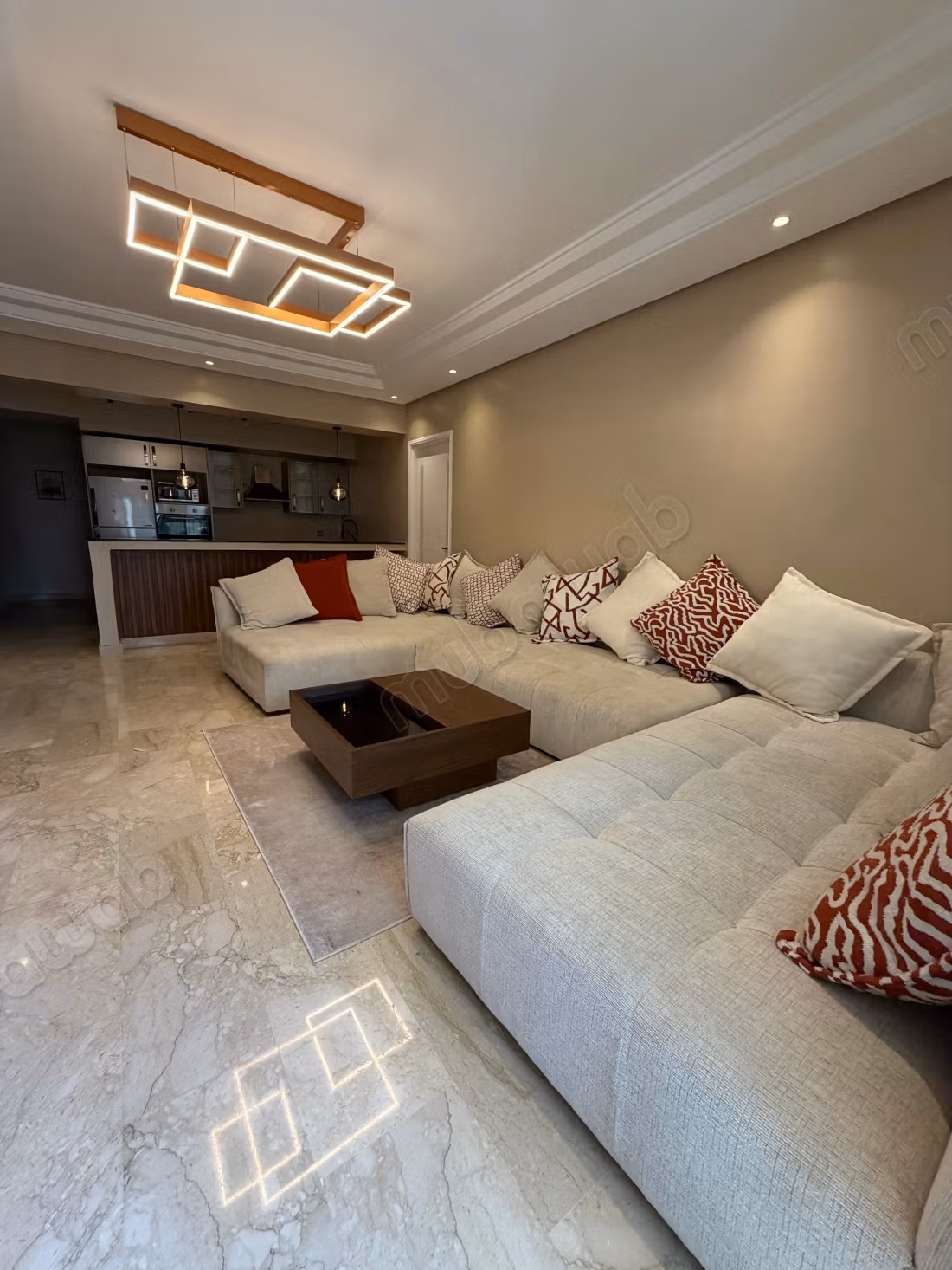 Appartement meublé à vendre – 77 m²