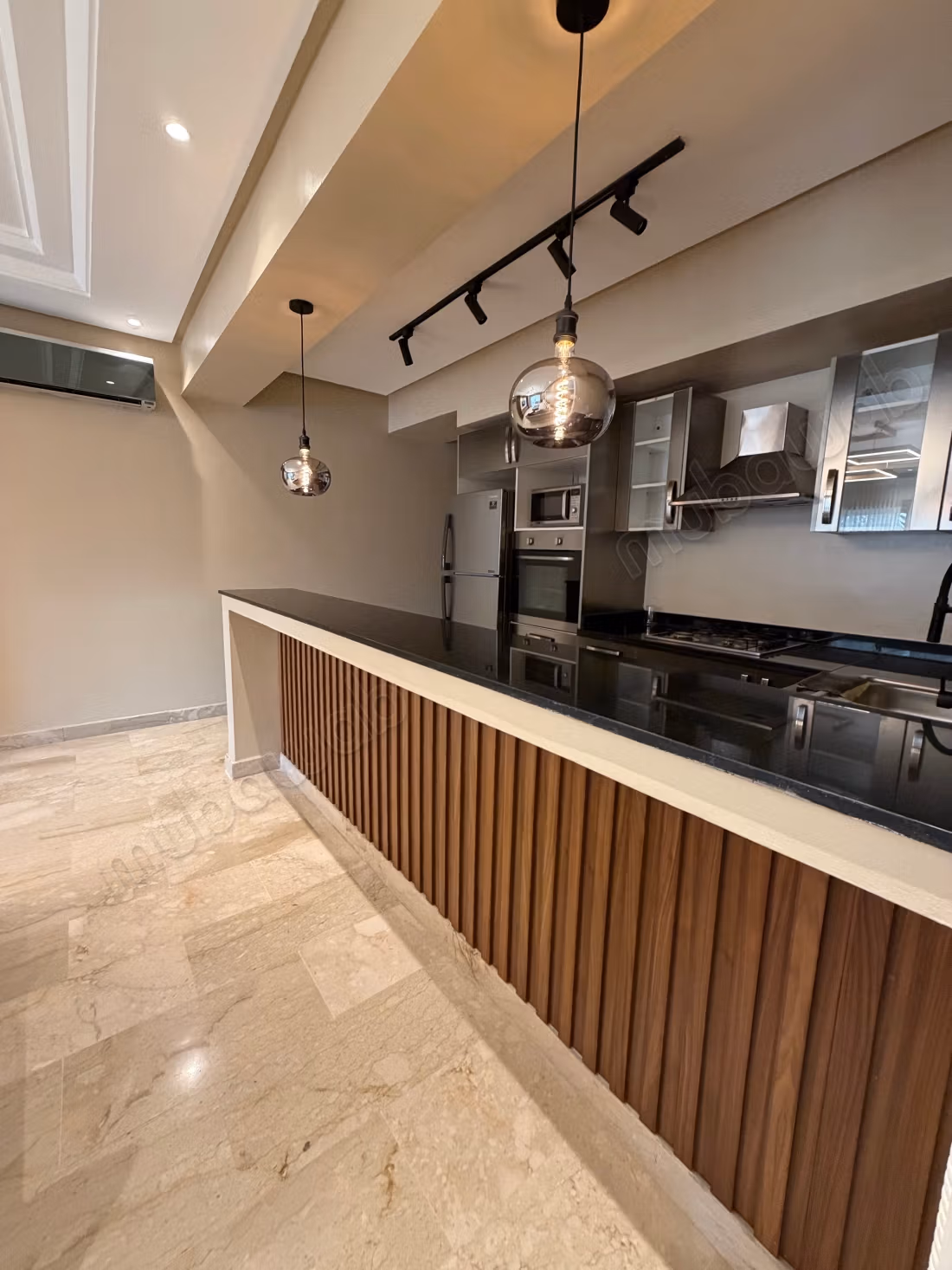 Appartement meublé à vendre – 77 m²