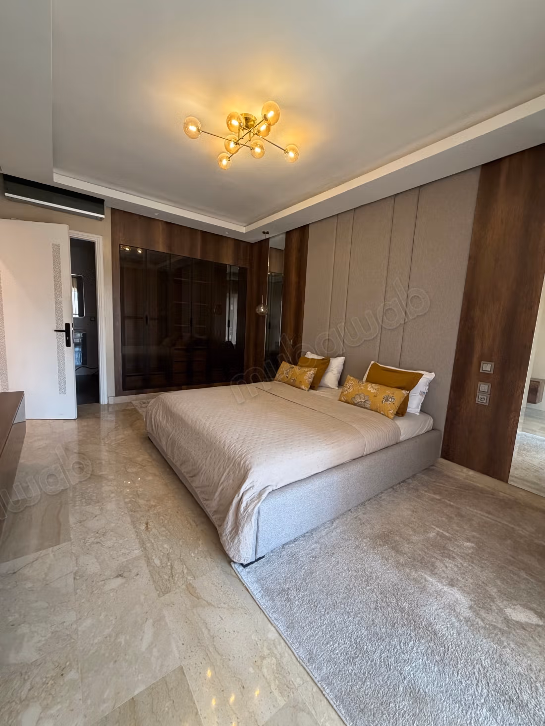 Appartement meublé à vendre – 77 m²