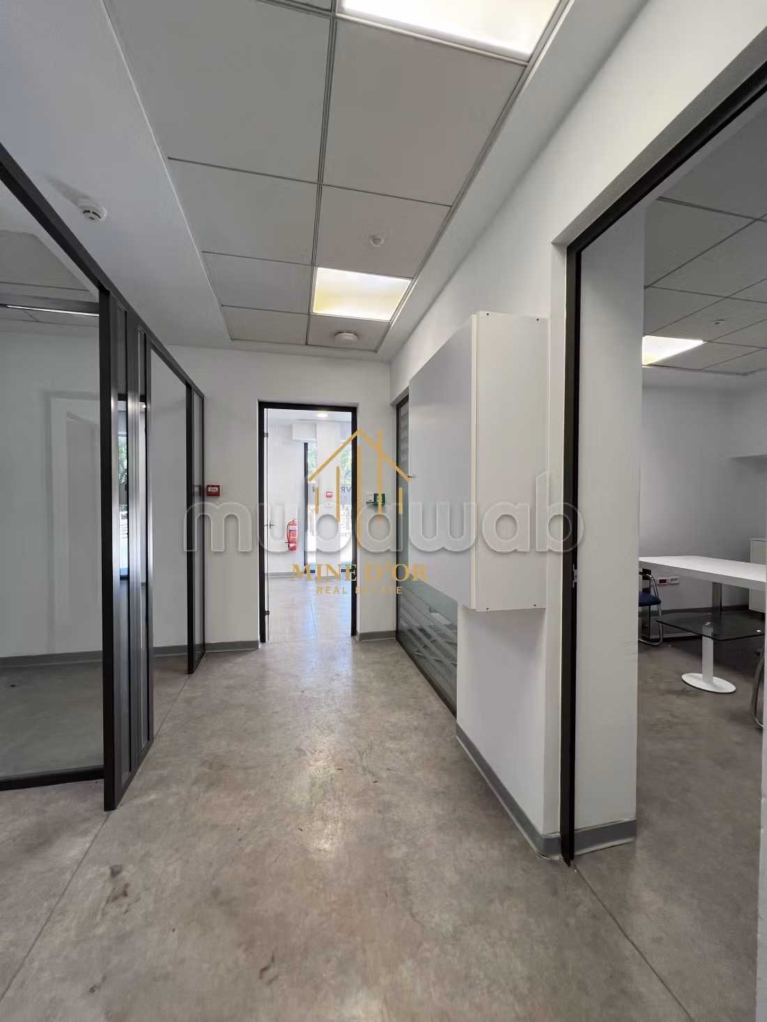 For rent high standing office in Charguia 2