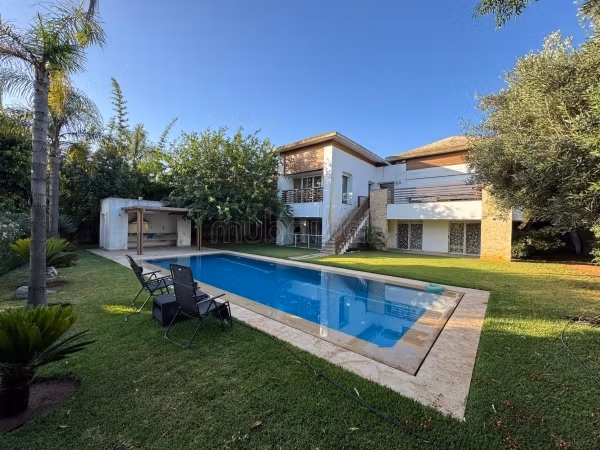 Belle villa front golf