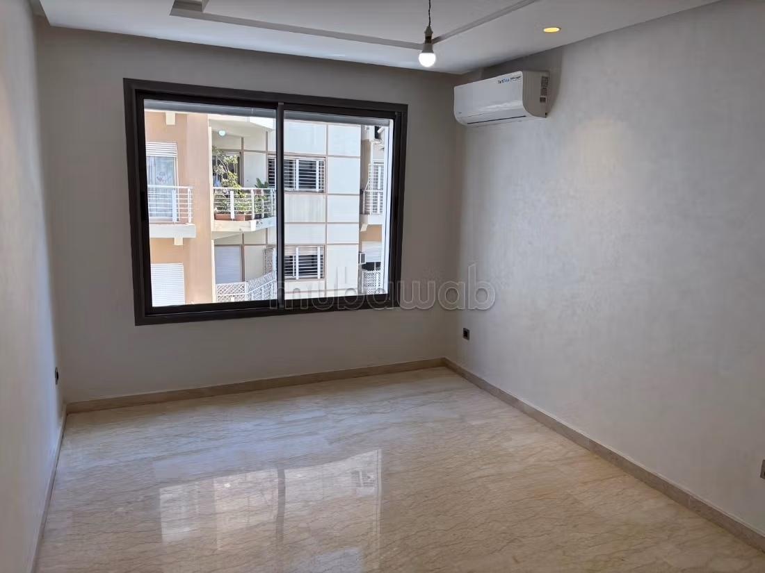 Appartamento con 2 Camere da Letto a Golden Leaf Square