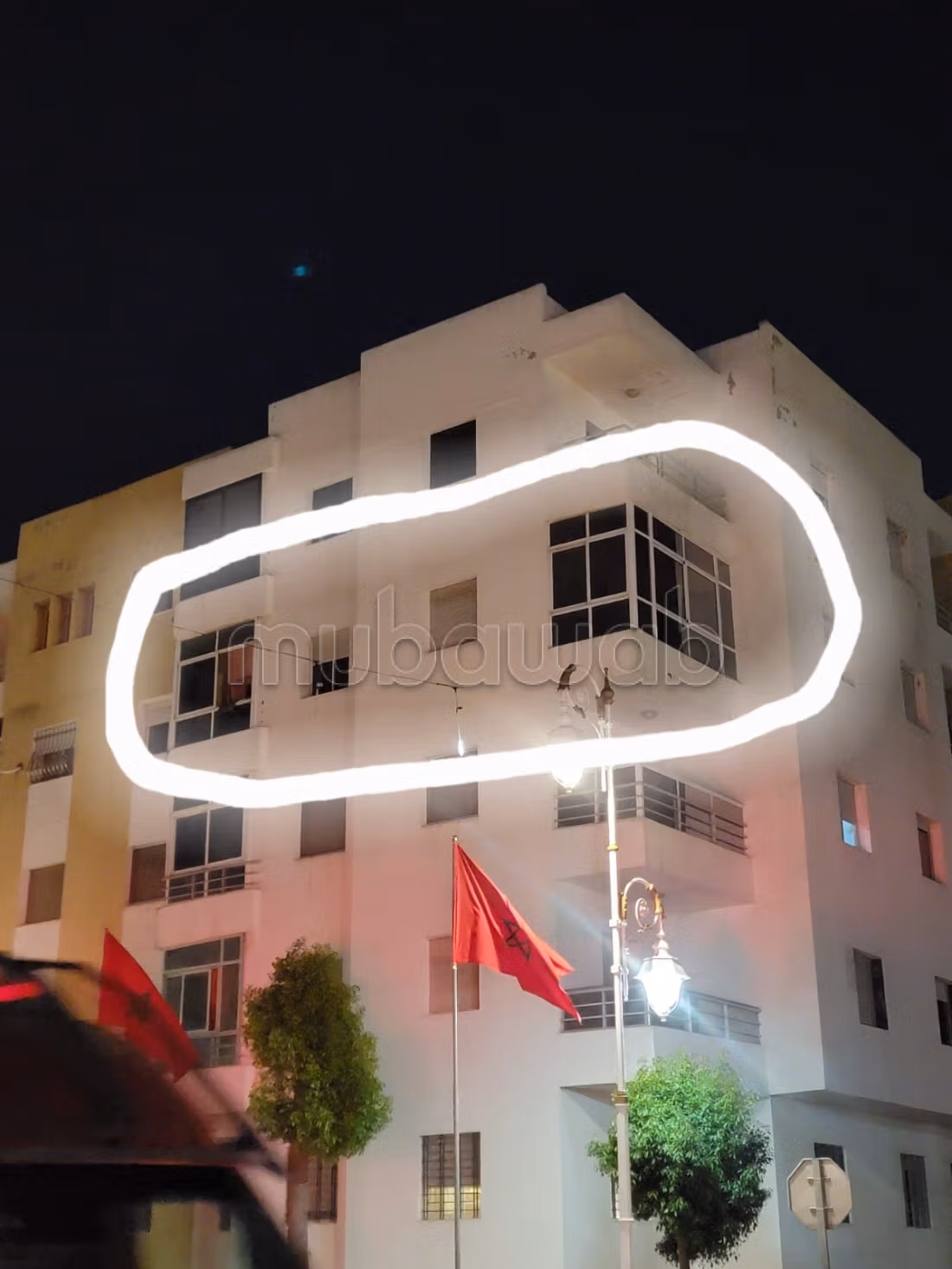 Vente d'un appartement à Saniya Rmel. Rue Abdel Khalek Torres, surface totale 88 m². Meublé