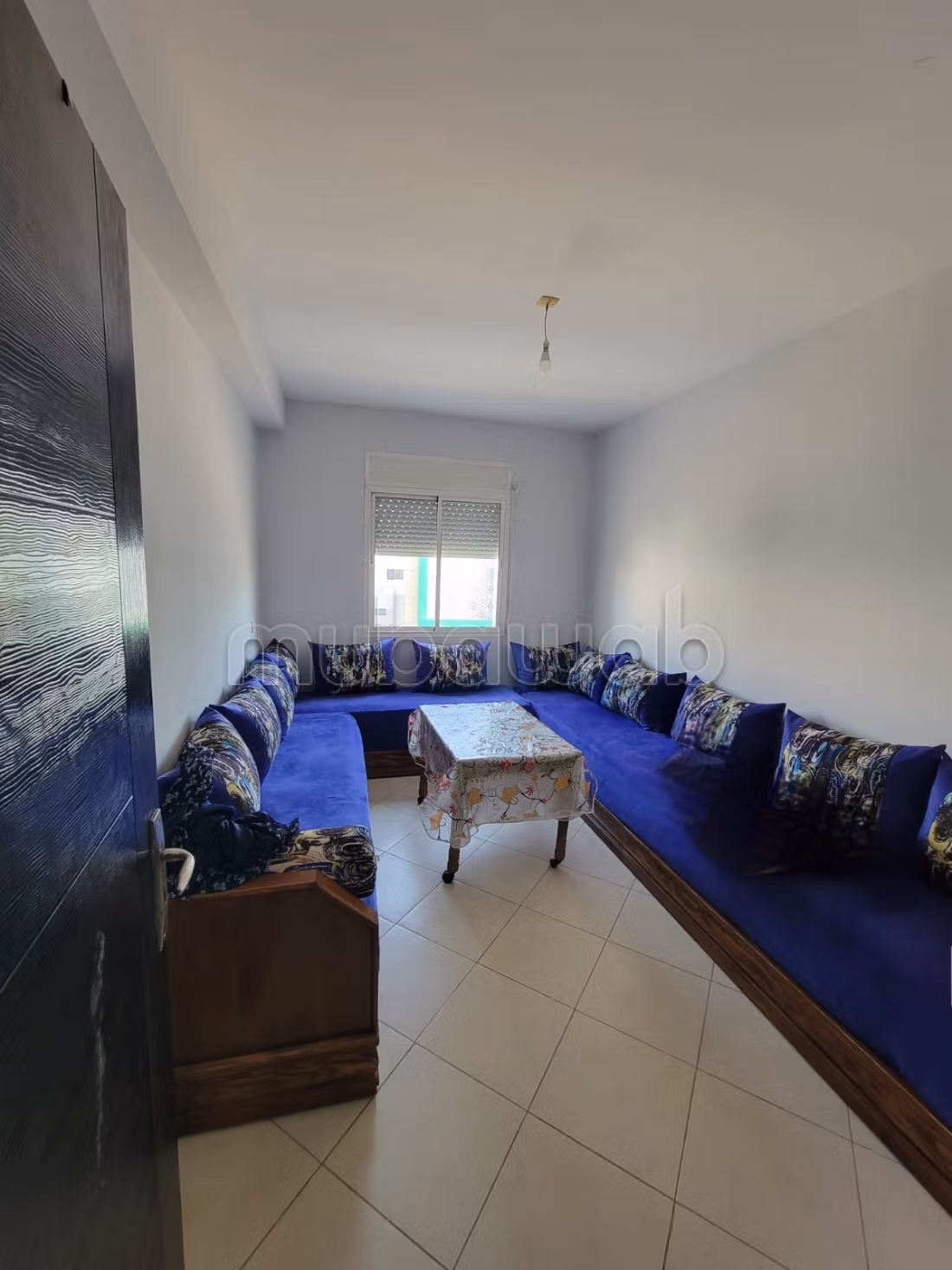 Vente d'un appartement à Saniya Rmel. Rue Abdel Khalek Torres, surface totale 88 m². Meublé