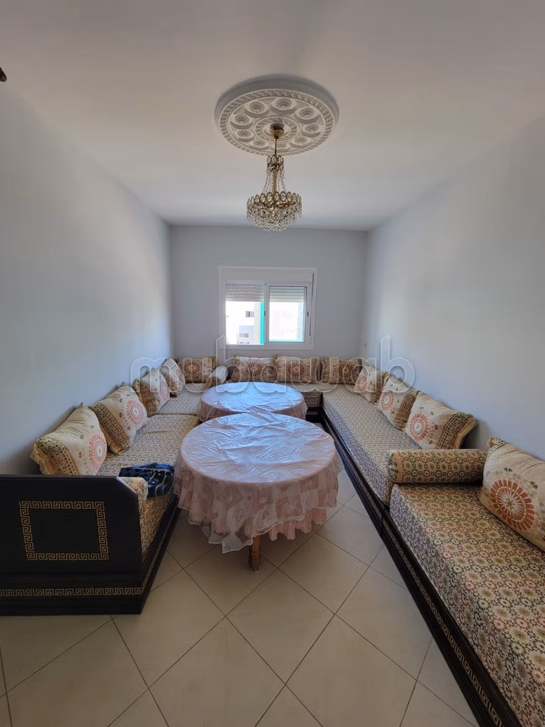 Vente d'un appartement à Saniya Rmel. Rue Abdel Khalek Torres, surface totale 88 m². Meublé