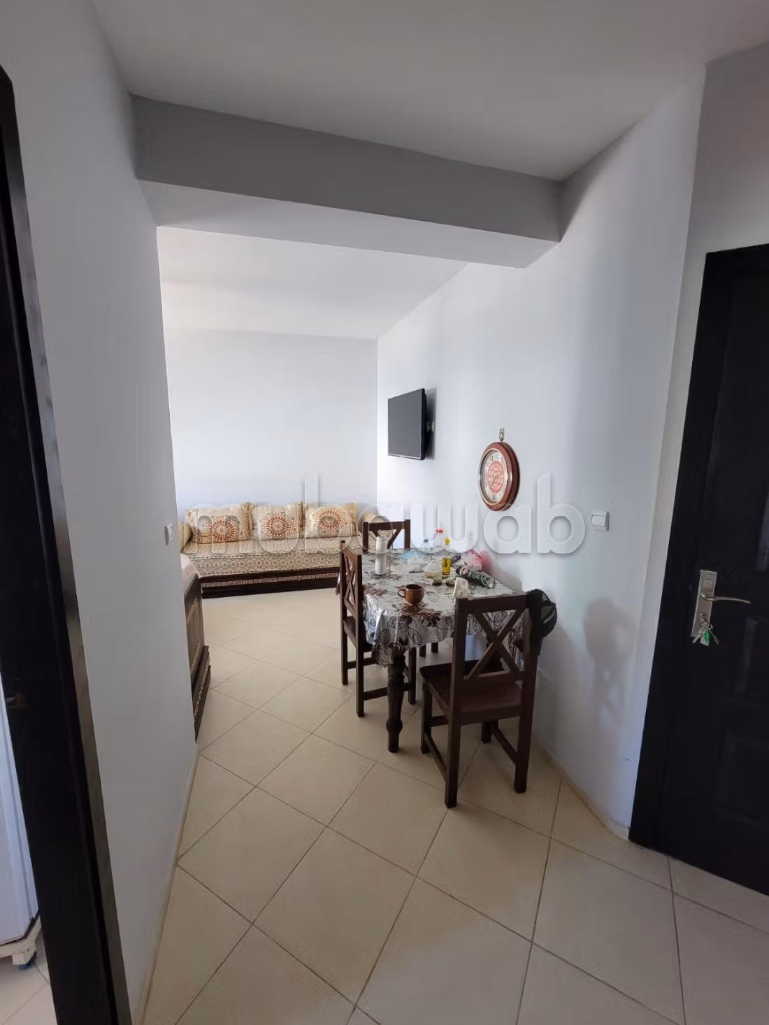 Vente d'un appartement à Saniya Rmel. Rue Abdel Khalek Torres, surface totale 88 m². Meublé