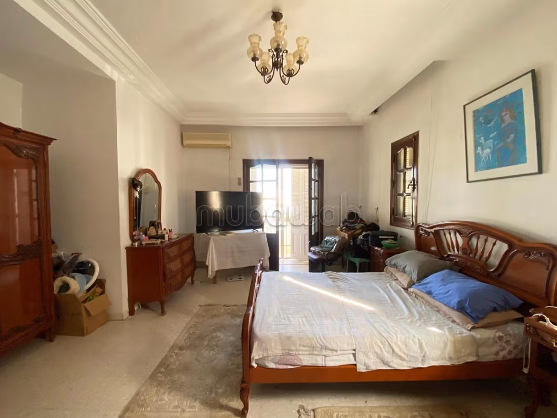Semi-detached villa for rent