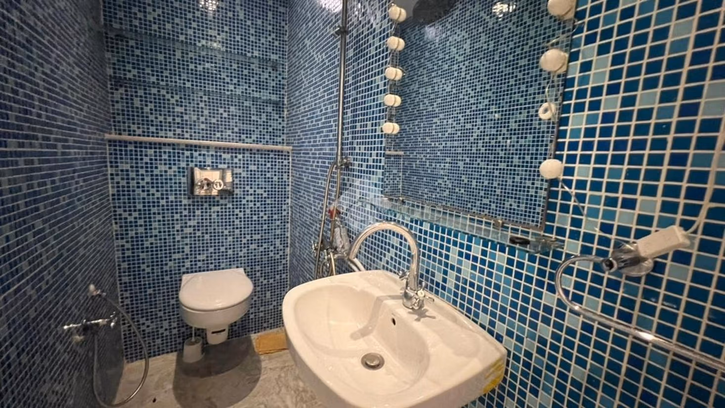Villa floor for rent