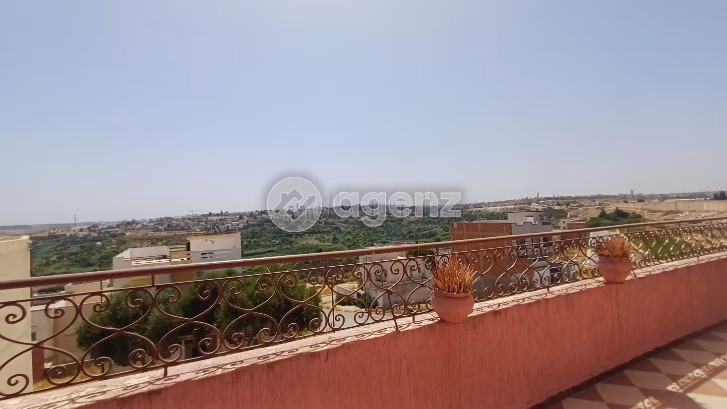 فيلا للبيع 256 م²، 4 غرف في أوليلي مكناس