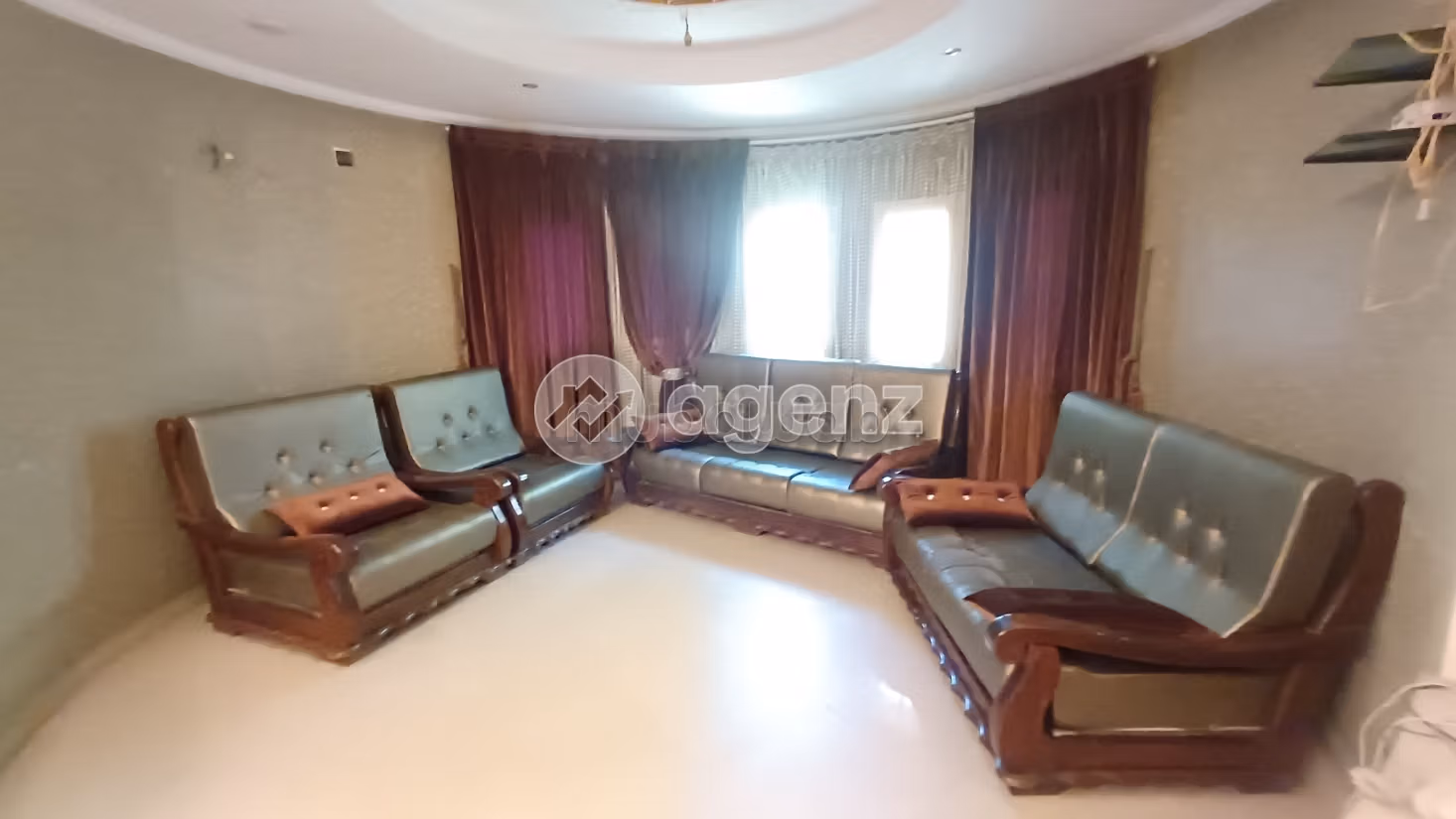 فيلا للبيع 256 م²، 4 غرف في أوليلي مكناس