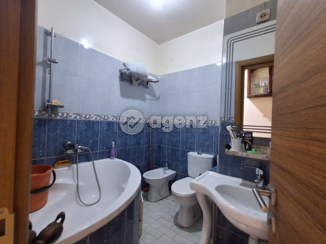 Appartement à vendre 159 m², 3 chambres Hay Rmila Casablanca