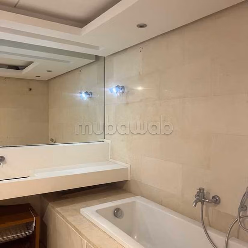Appartement à Vendre de 226.0 m² à Casablanca, Sindibad — 4
