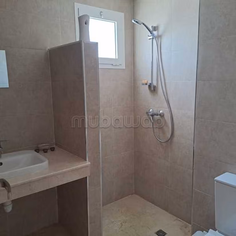 Appartamento in Affitto di 125.0 m² a Rabat, Estensione Dar Essalam