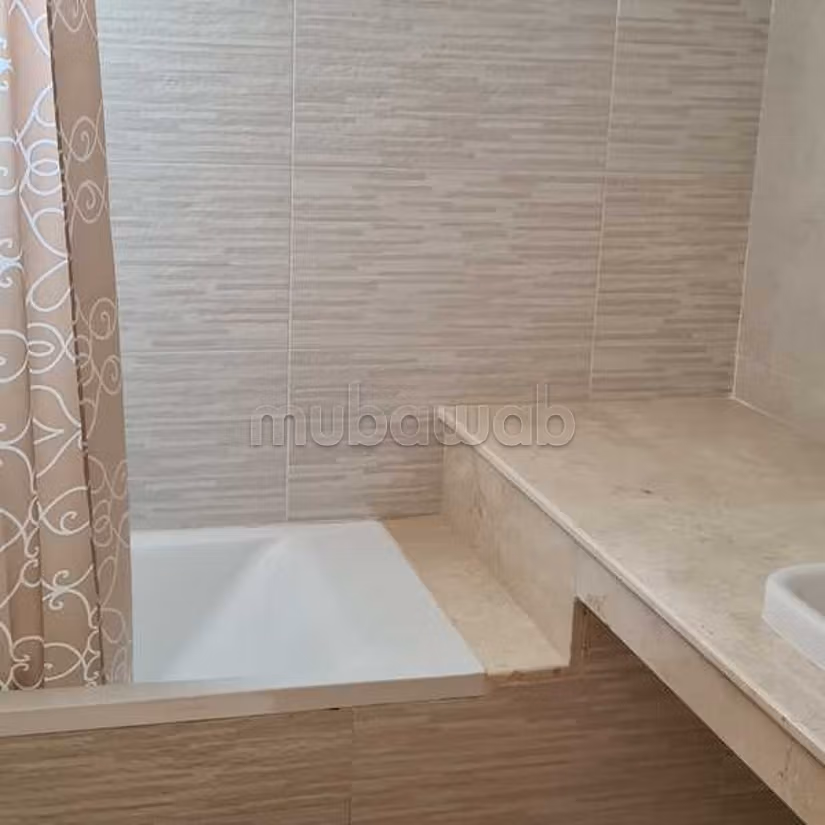 Appartamento in Affitto di 125.0 m² a Rabat, Estensione Dar Essalam