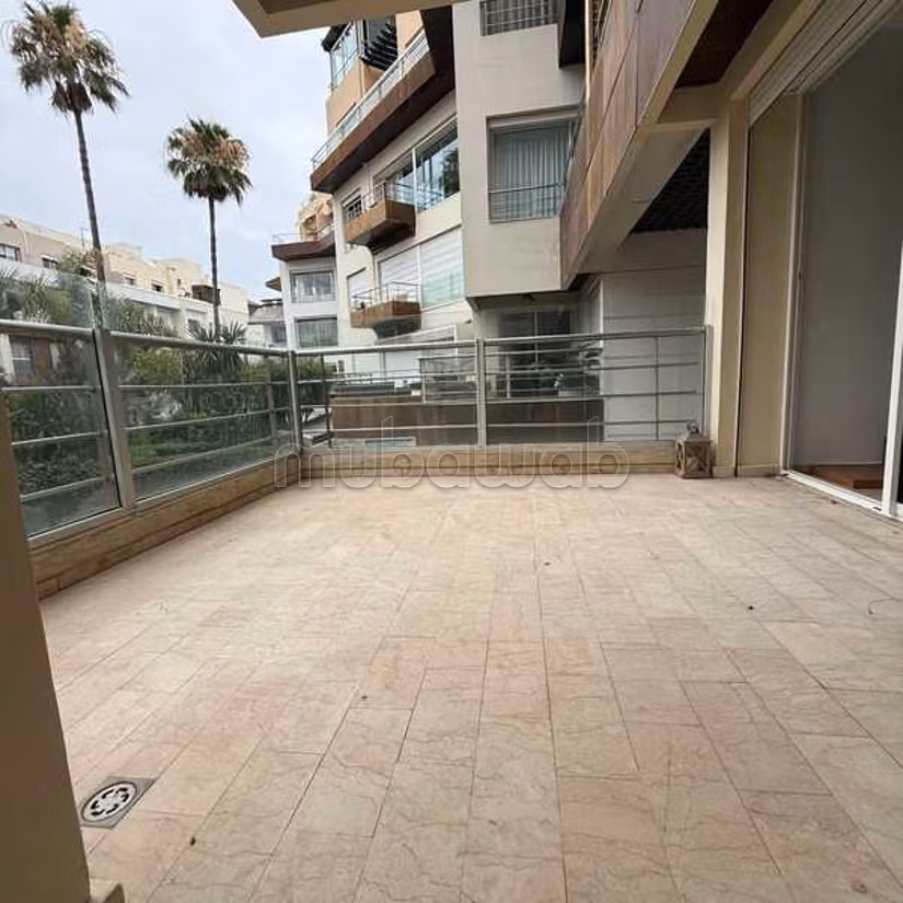 Appartement à Louer de 209.0 m² à Casablanca, Sindibad — 5