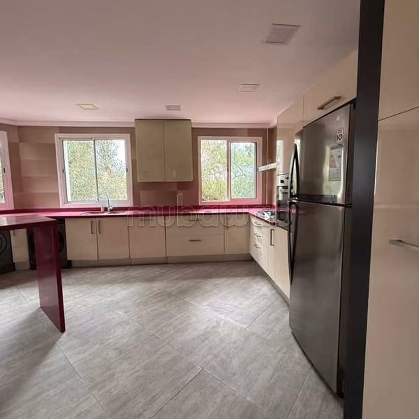 Appartement à Louer de 209.0 m² à Casablanca, Sindibad — 4