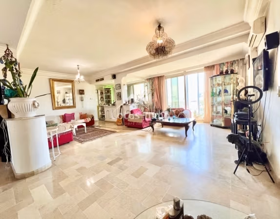 For Sale Apartment S4 in El Menzah 6
