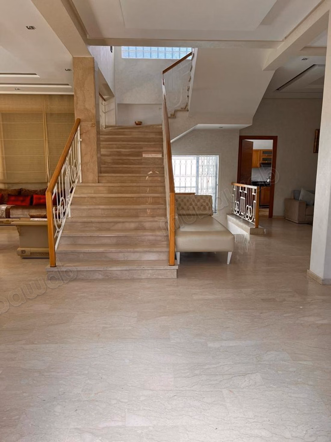 Villa with private garden for rent in Targa - 300 m²