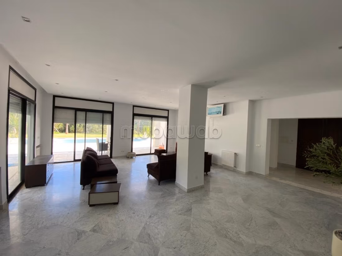Villa arredata con piscina a Gammarth golf