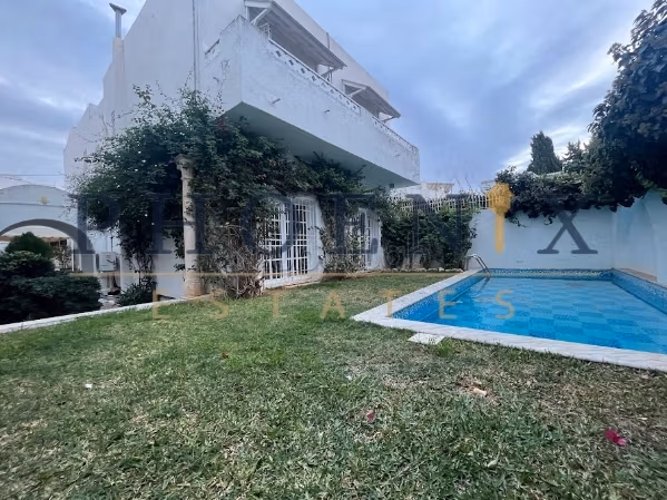 Villa S3 con piscina a Cartagine