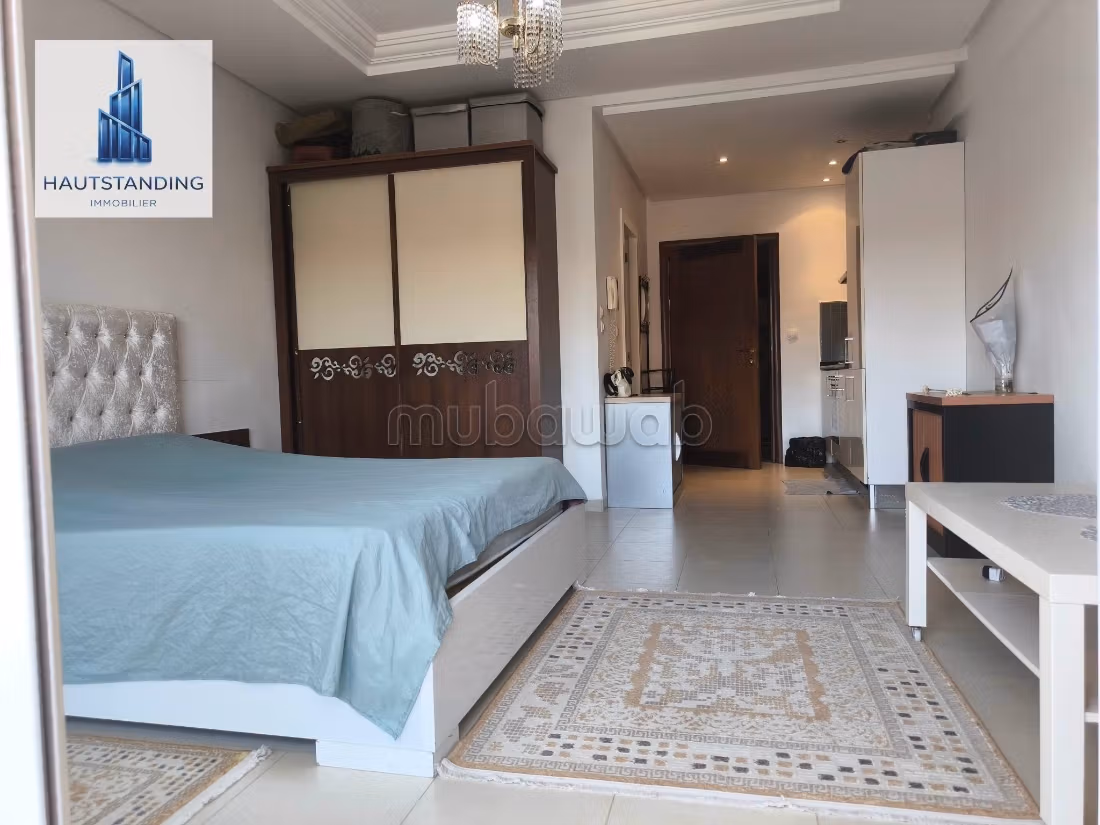 Luxurious studio with a great pool view for vacation