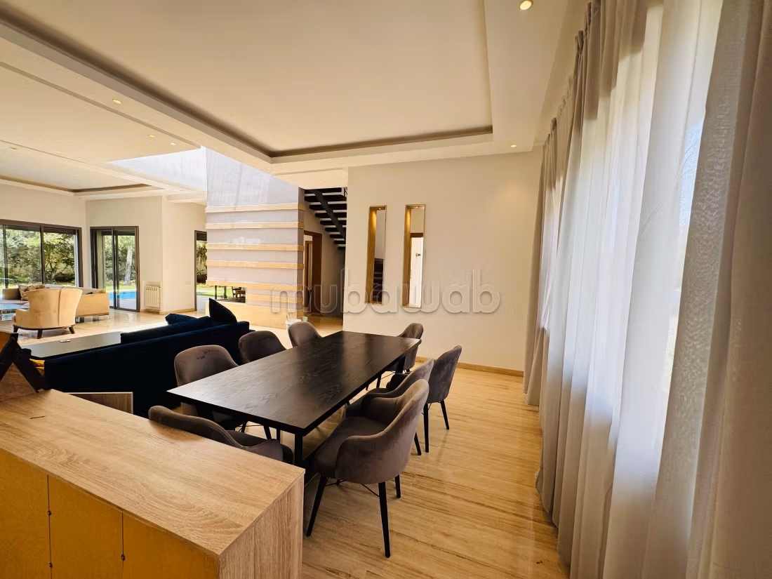 Splendida Villa Moderna con Piscina ad Anfa / Ain Diab - Vuota o Arredata