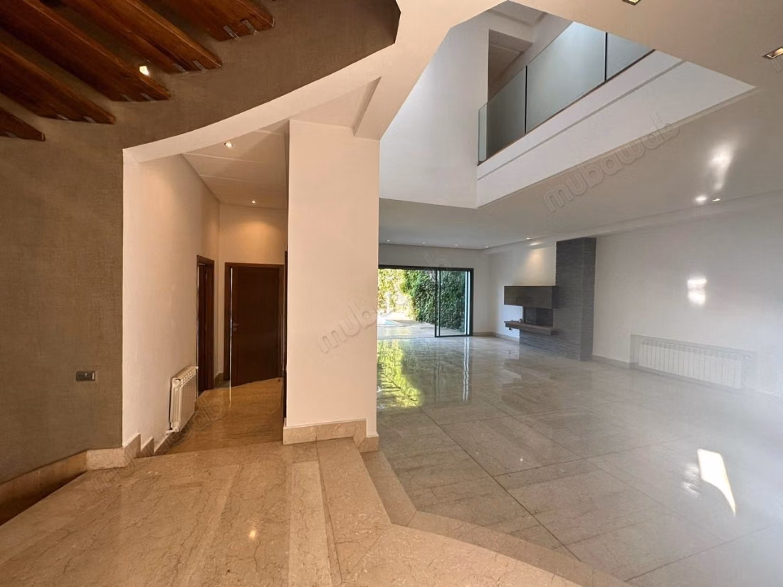 Stunning Modern Villa with Pool in Anfa / Ain Diab - Empty or Furnished