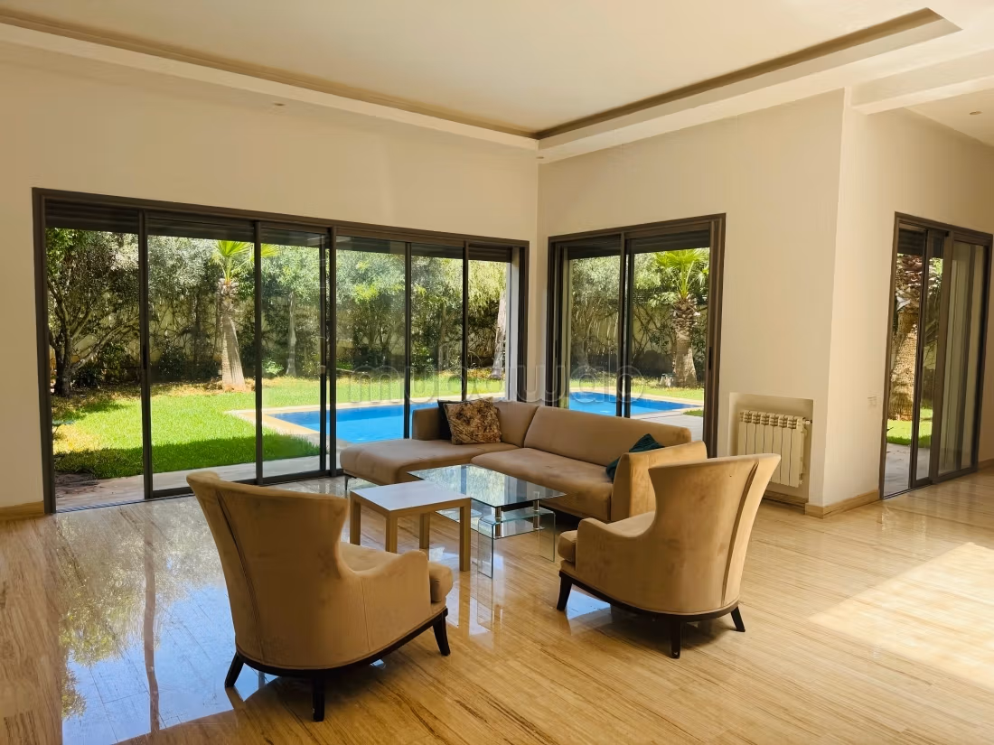Splendida Villa Moderna con Piscina ad Anfa / Ain Diab - Vuota o Arredata