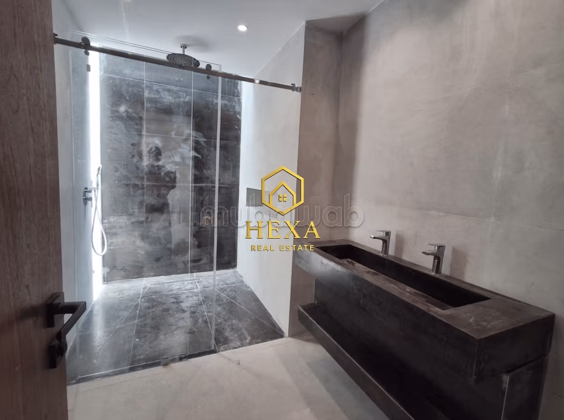 Triplex S3 avec piscine à Gammarth