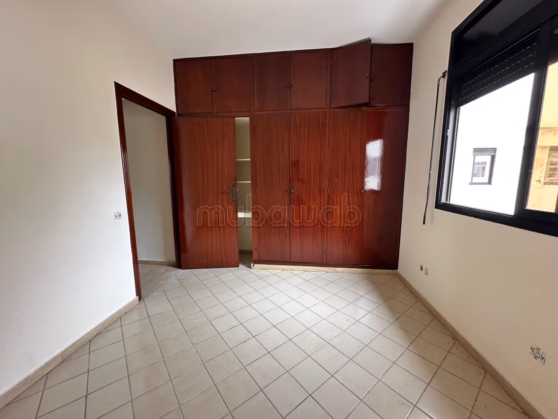 Appartement à louer à Agdal — 4