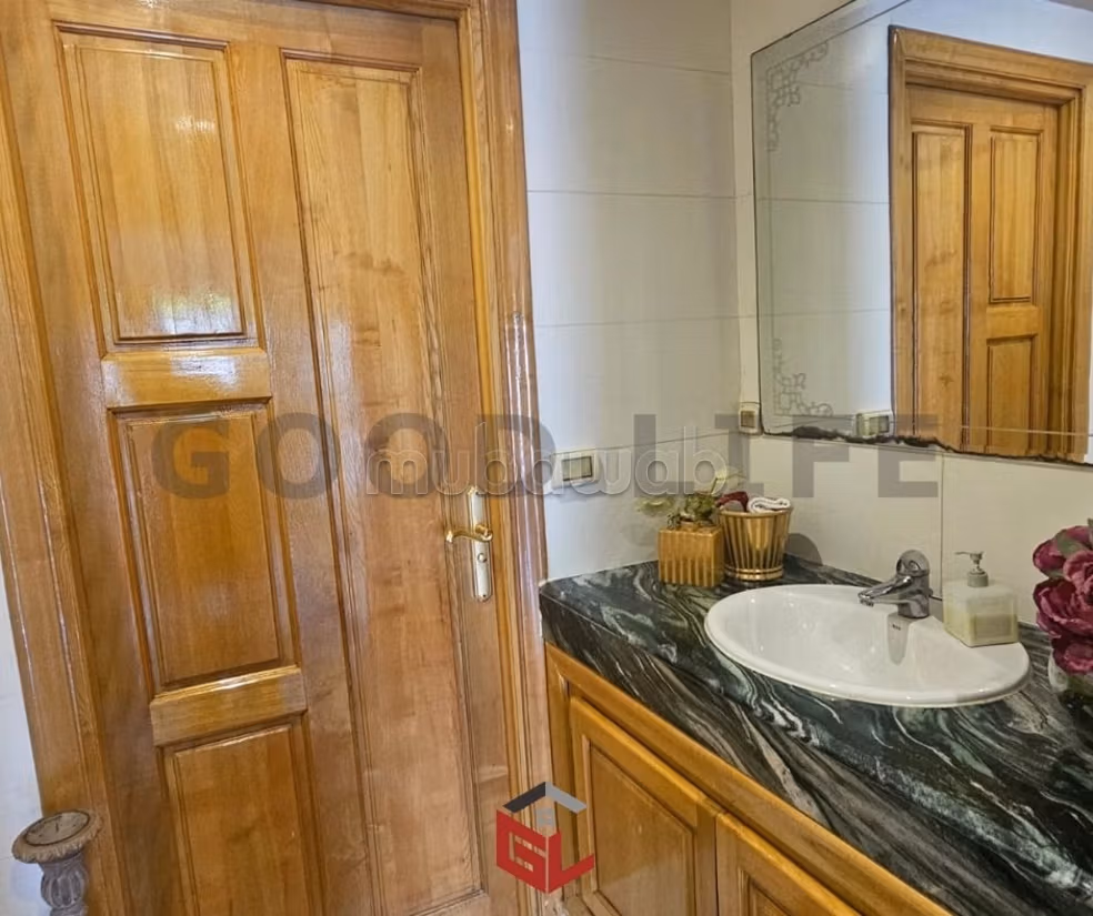 In Affitto Villa Arredata a Menzah 1