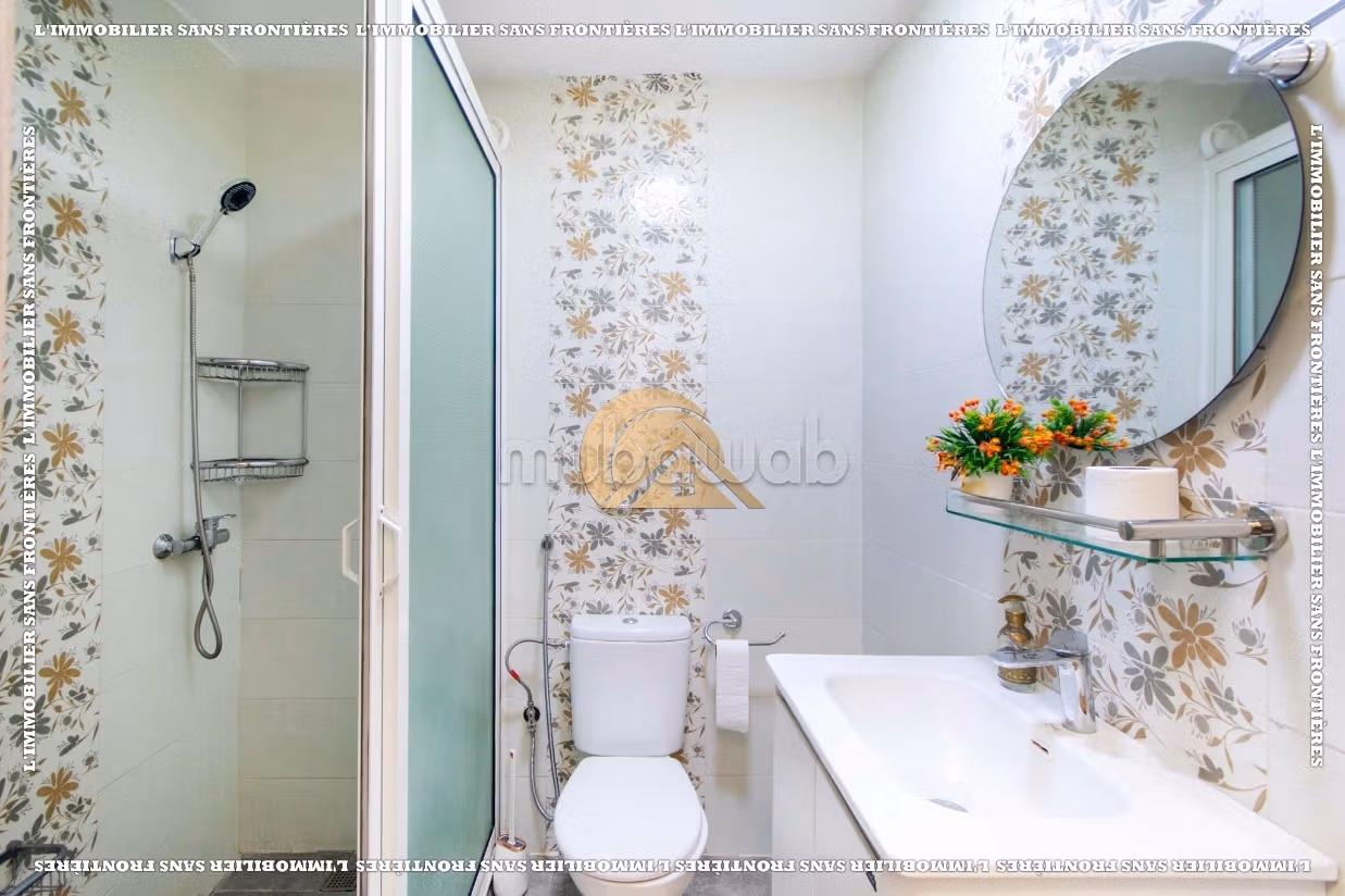 Appartamento arredato in affitto sulla Route d’Amizmiz, Marrakech – Piano terra con giardino privato – 83 m²