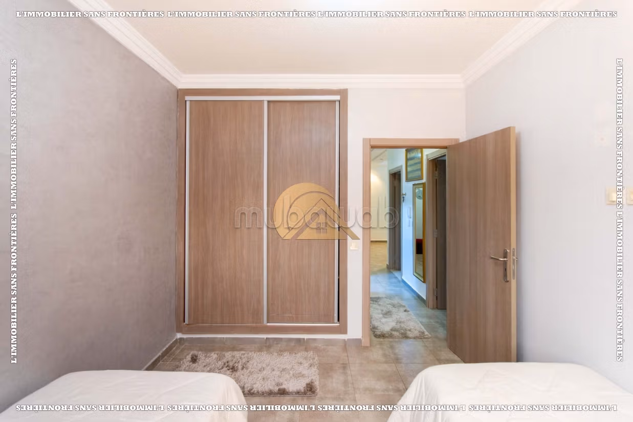 Appartamento arredato in affitto sulla Route d’Amizmiz, Marrakech – Piano terra con giardino privato – 83 m²