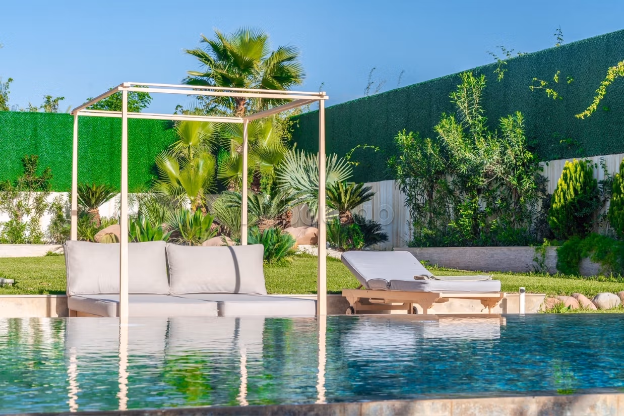 Villa d'Exception meublée 2000m2 terrain km 9
