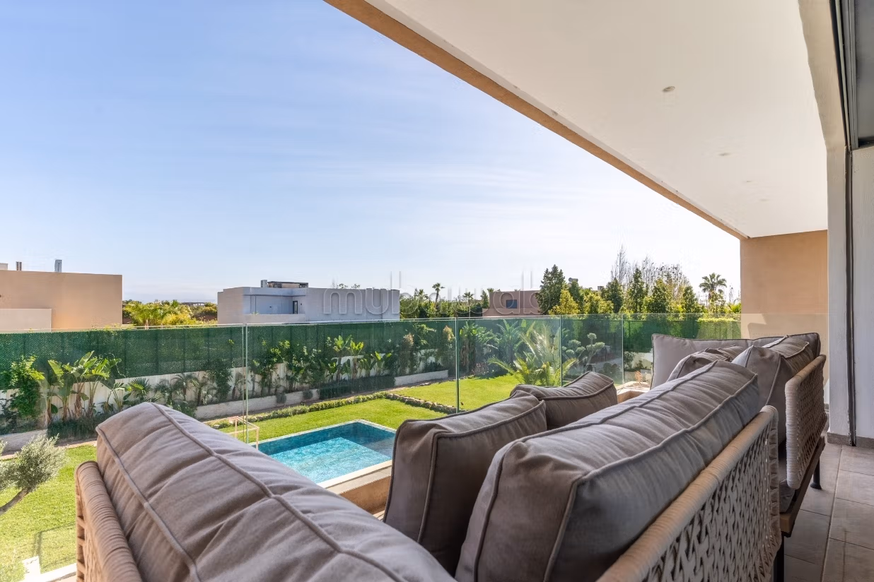 Villa d'Exception meublée 2000m2 terrain km 9