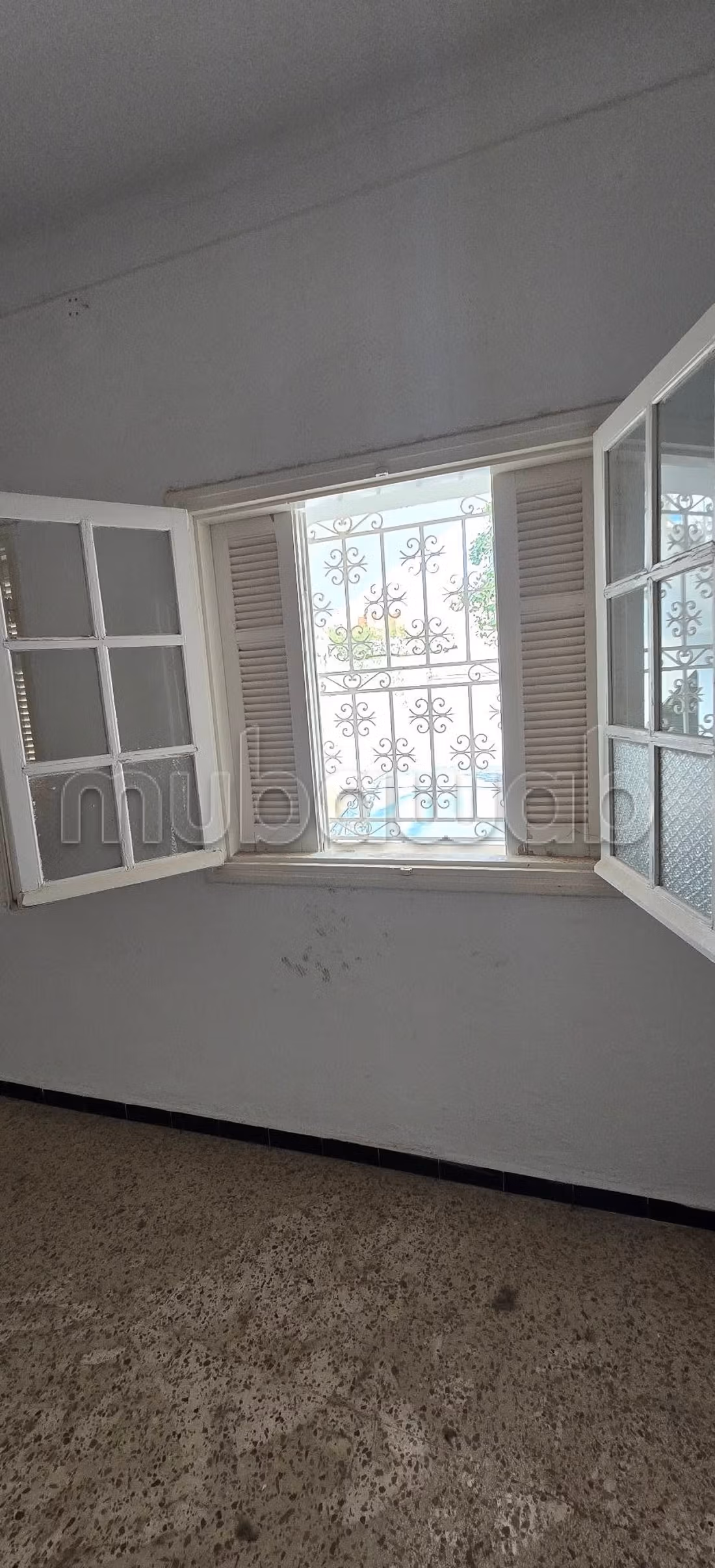 For sale two-story house / total independence