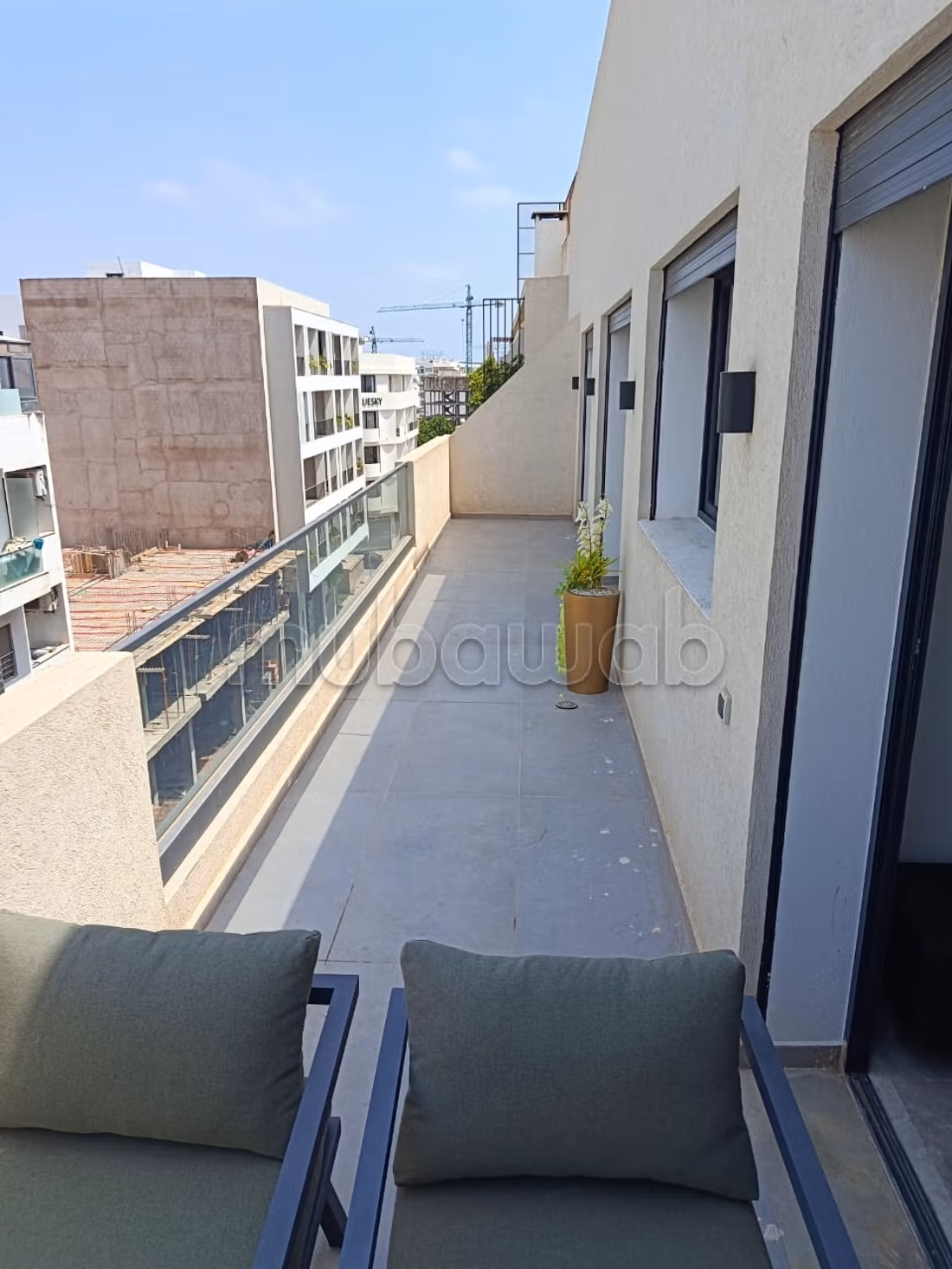 Appartement en location à Ferme Bretonne Hay Arraha.
Surface totale 103 m².
Meublé — 4