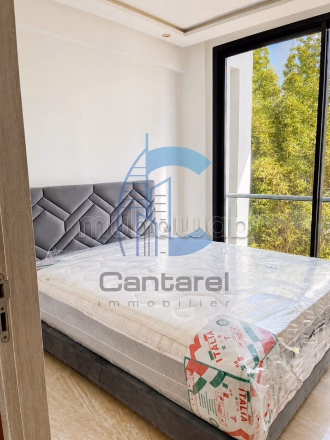 In affitto, studio arredato – Anfa Sunset